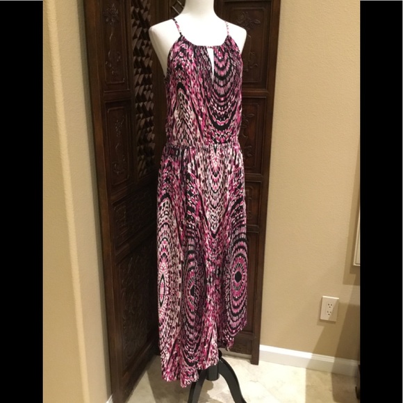 ❤️ RED SAKS FIFTH AVENUE DRESS NWOT SIZE  S-P - Picture 5 of 8